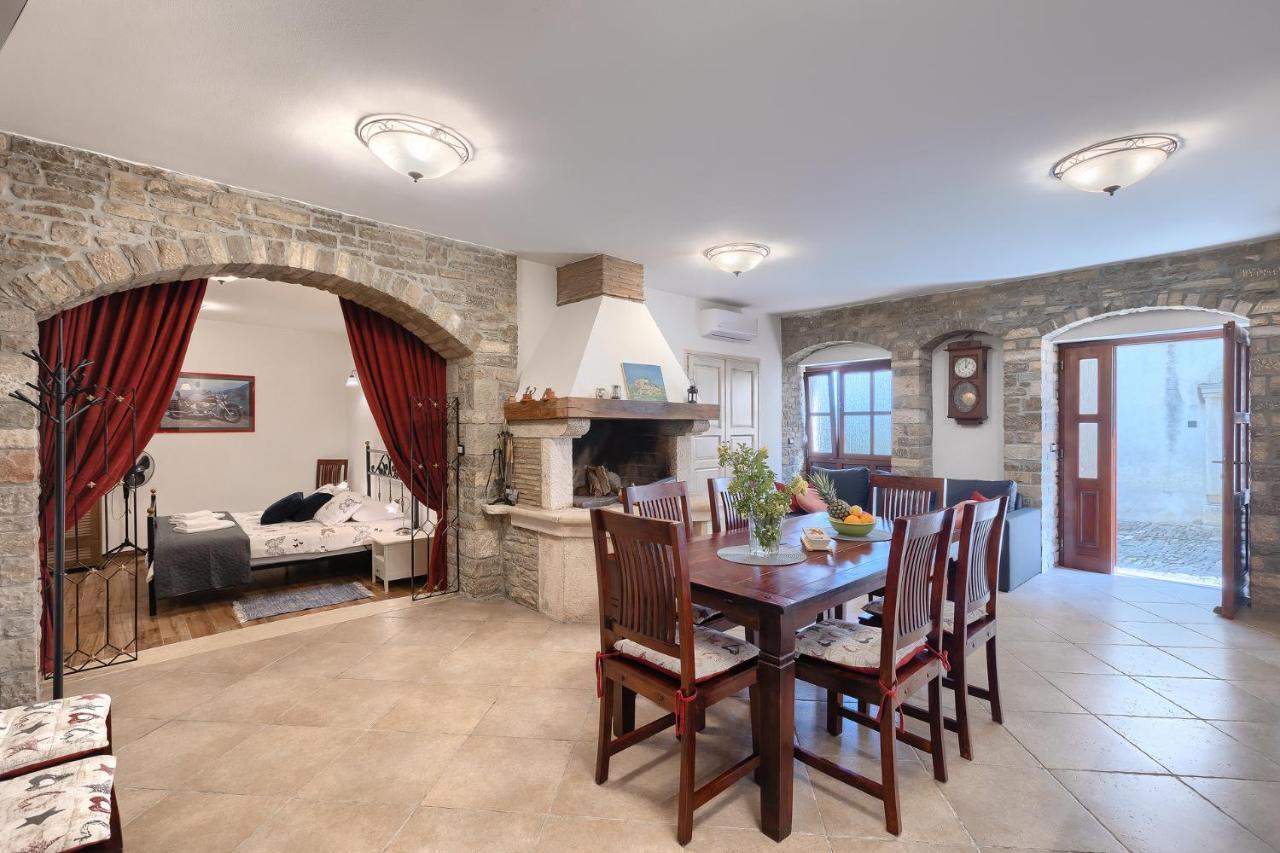 Apartman Pietro Motovun Esterno foto